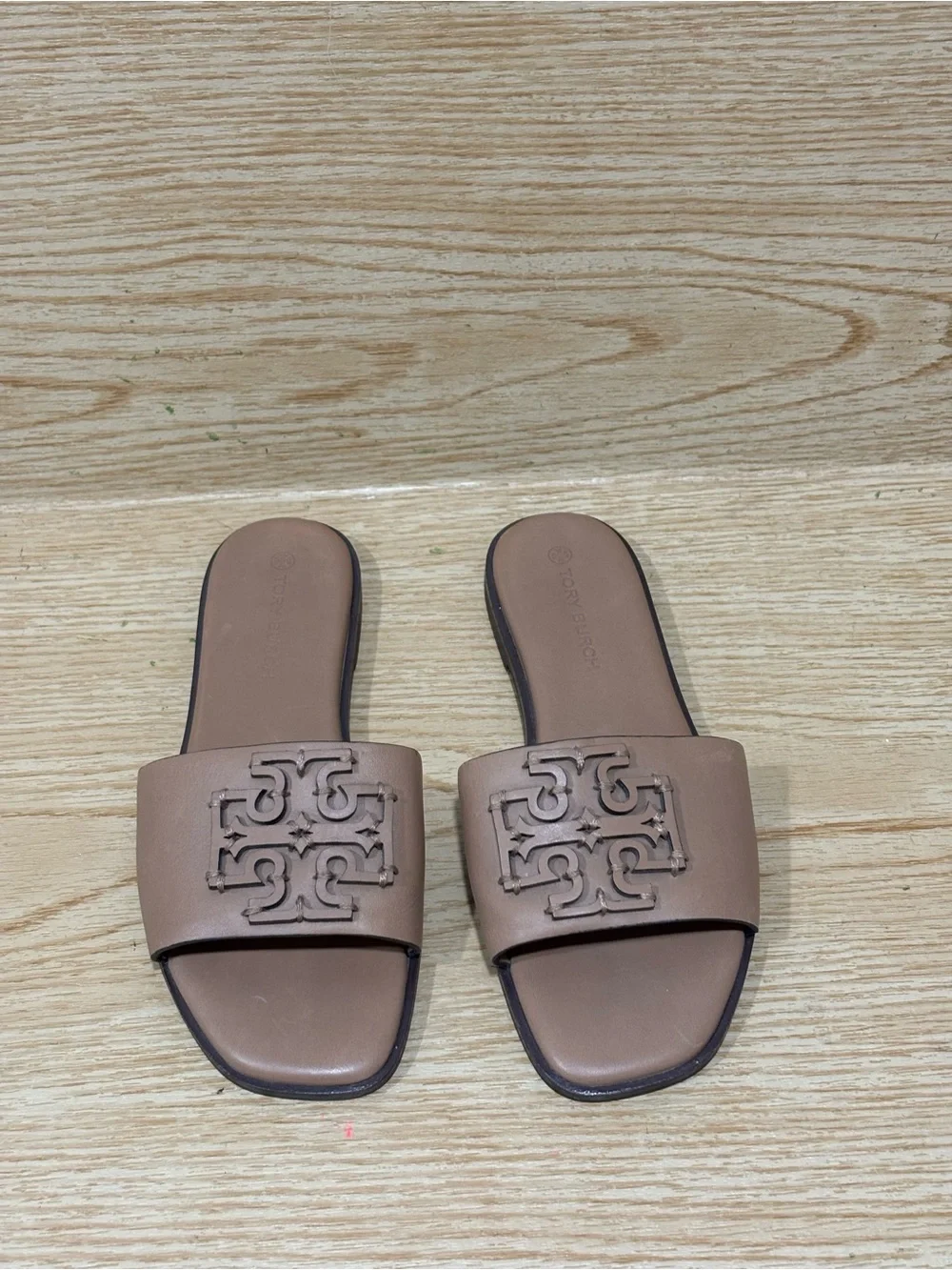 TORY BURCH Womens Ines Logo Leather Slide Flat Sandal
